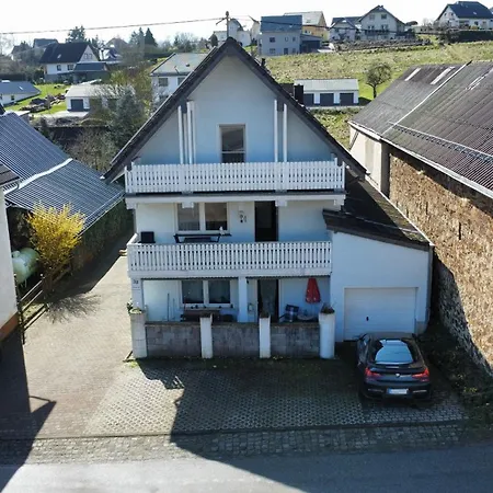 Pitlane-apartment 2