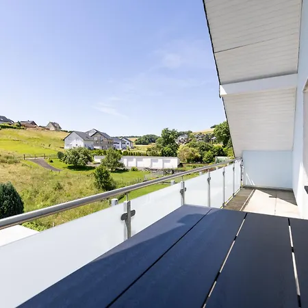 Pitlane-apartment 2 * Herresbach